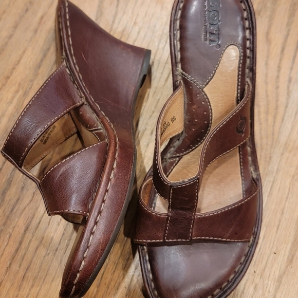 Born Wedge Brown Leather Sandals - Picture 4 of 9